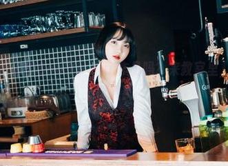 想要一张属于你的Son Ye Eun作品吗?来教室里,免费体验等你哦!